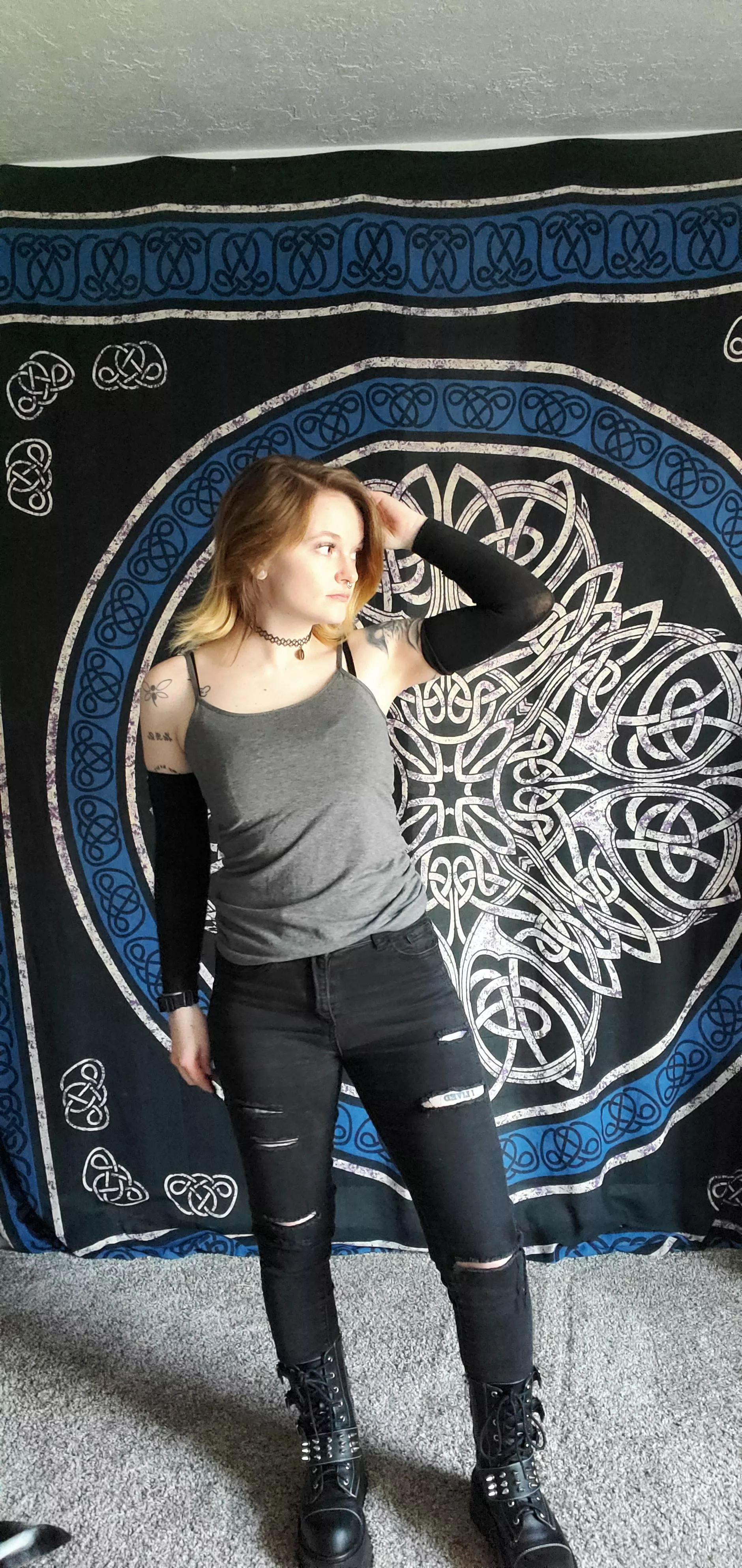 I know it's not naked but it's cute