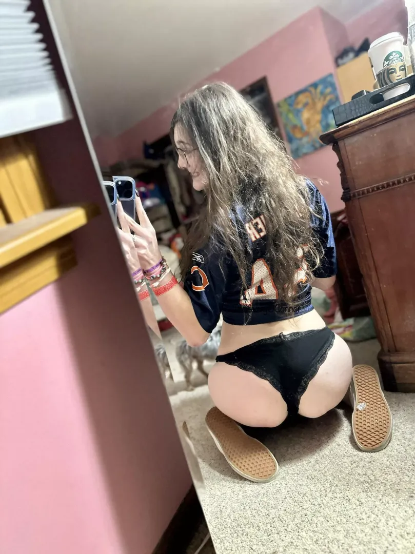 I know I’ve got a bubble butt, but these cheeksters are borderline a thong lol