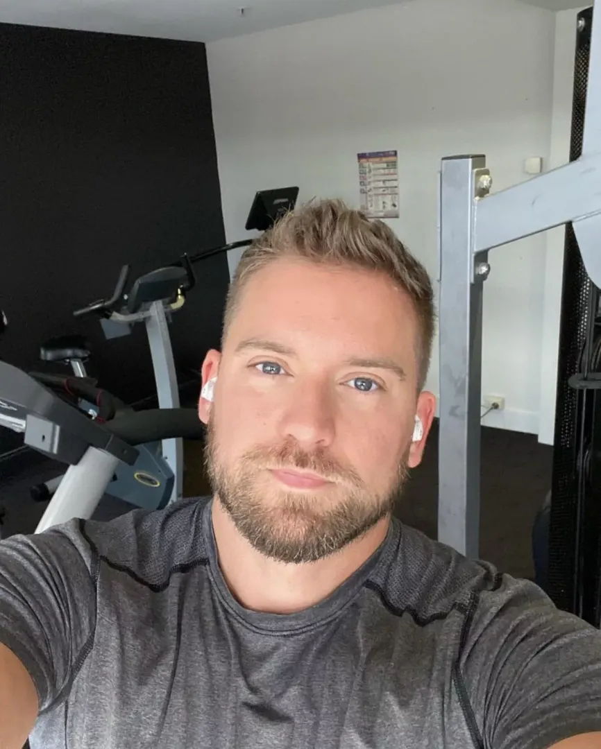 I know my face says otherwise, but I really enjoyed this gym workout! It was much needed after 3 weeks of vegging out.