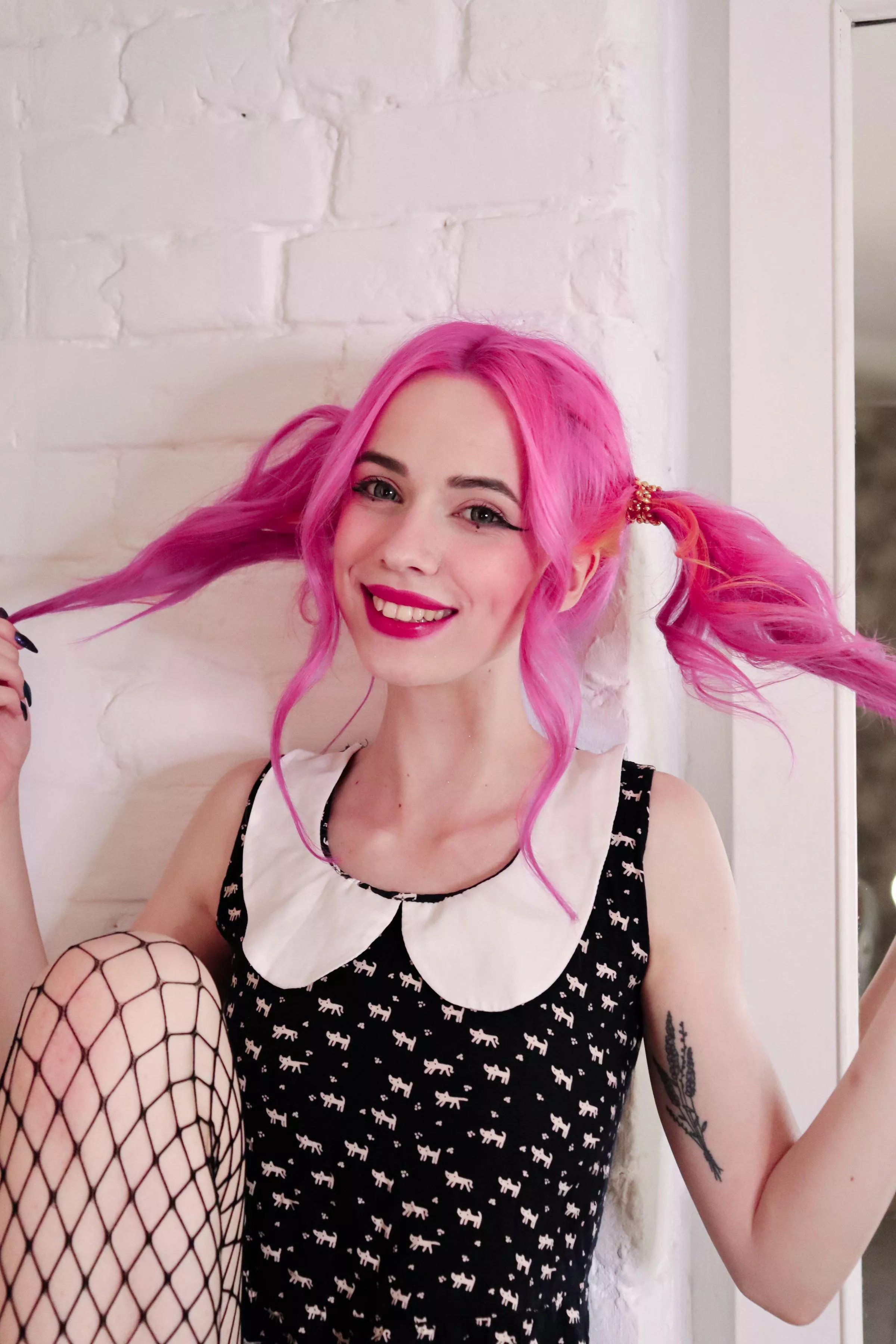 I know you like innocent girls with pigtails