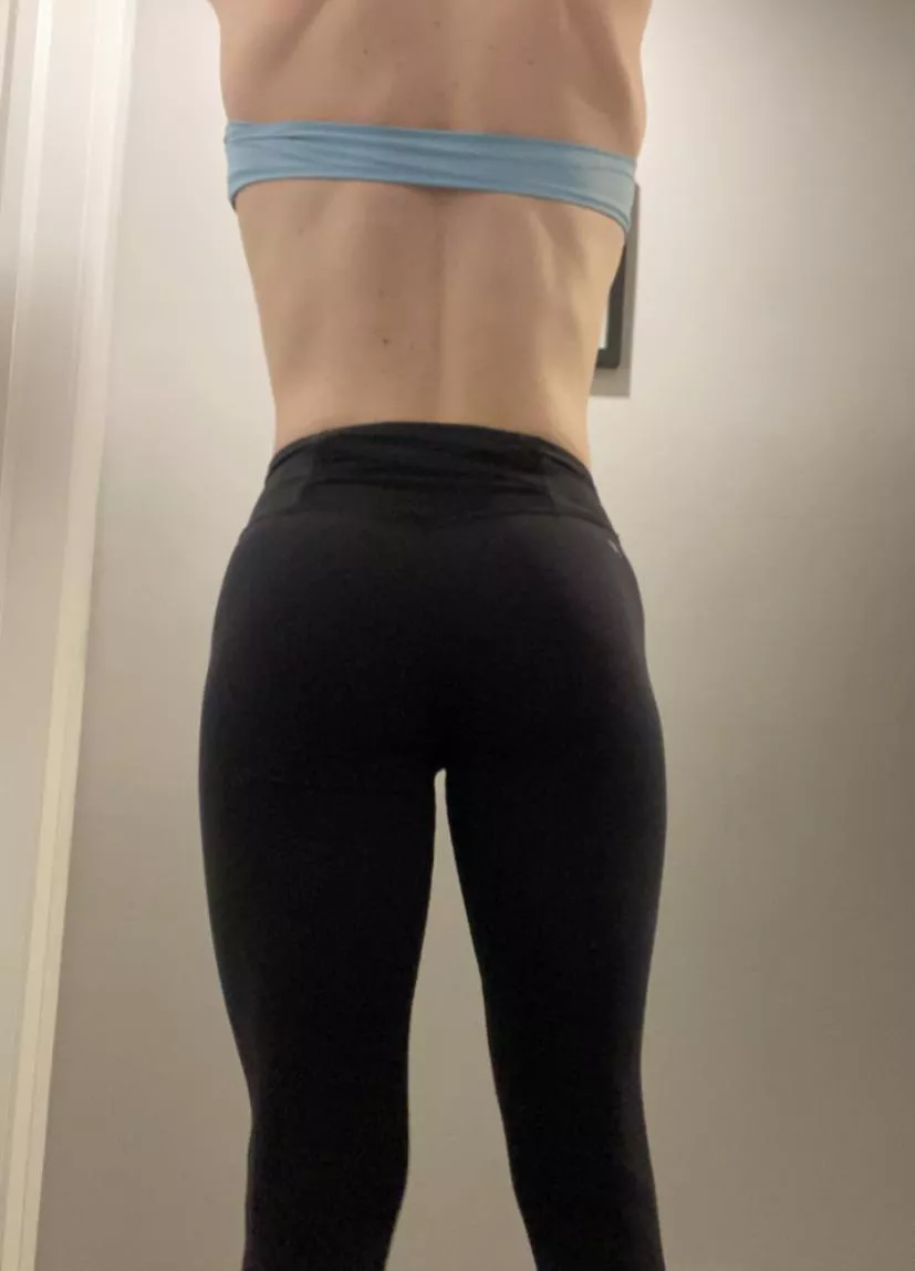 I know you’re straight, but you’re getting hard ;) leave a <3 for a dm