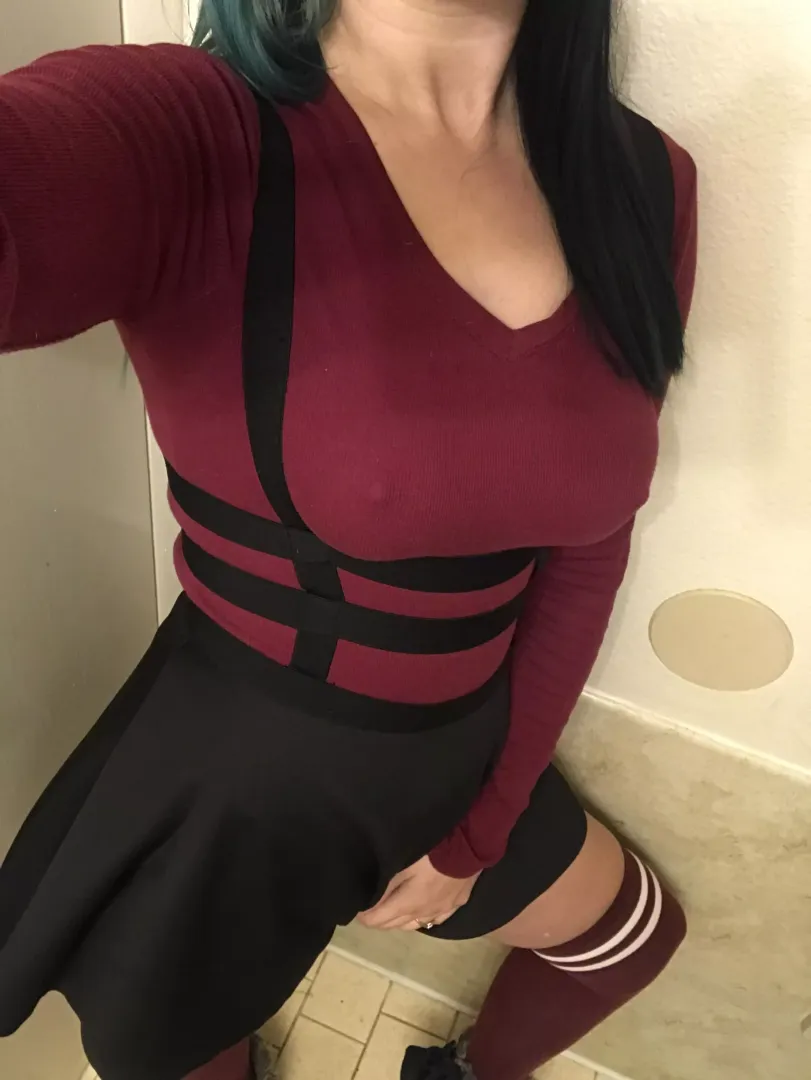 I like my outfit..