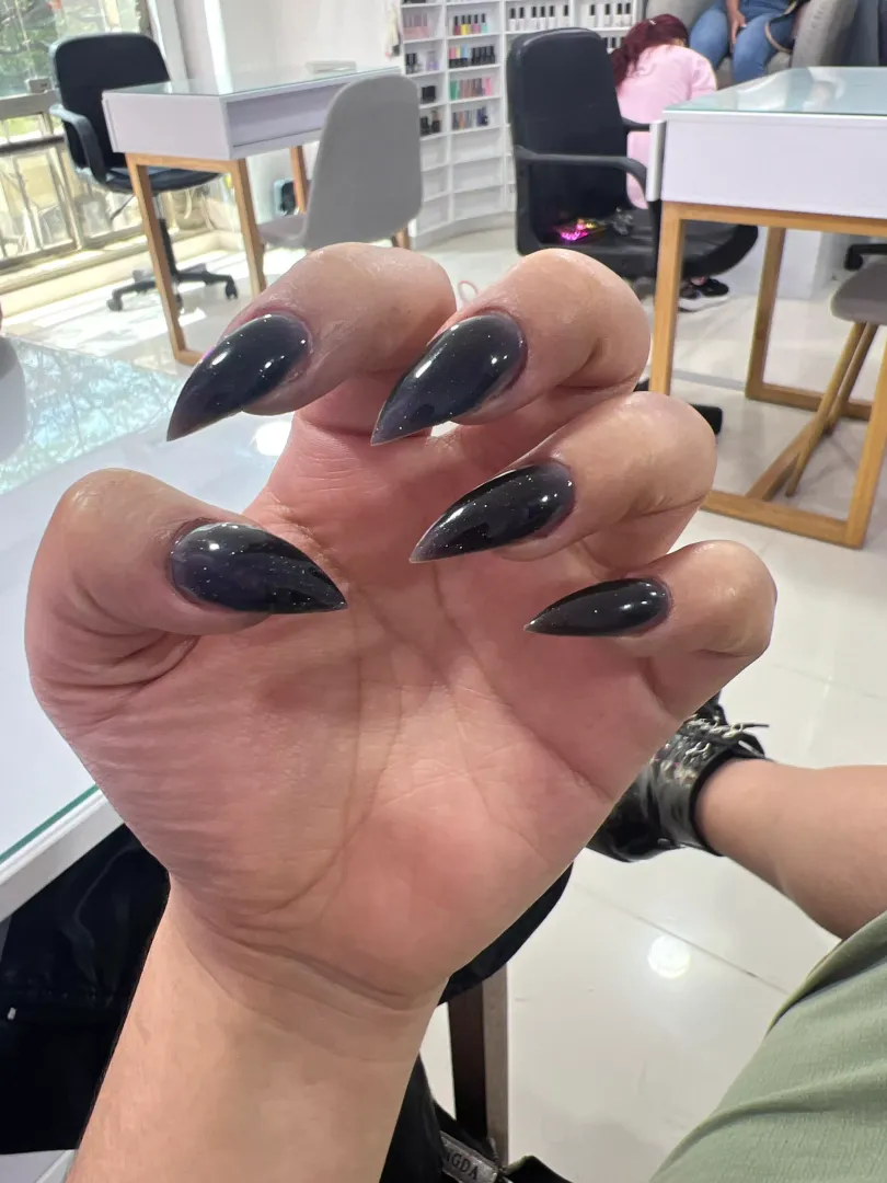 I like Sharp and dark 💋🔥