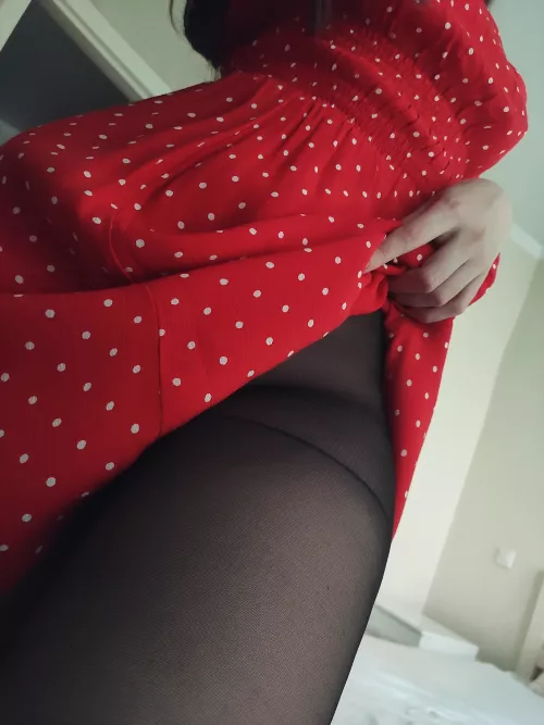 I like to wear tights without panties