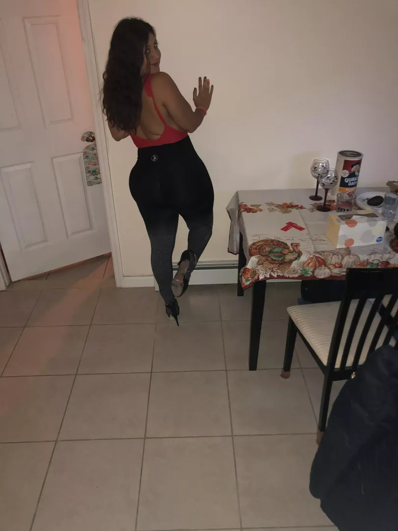 I live in leggings