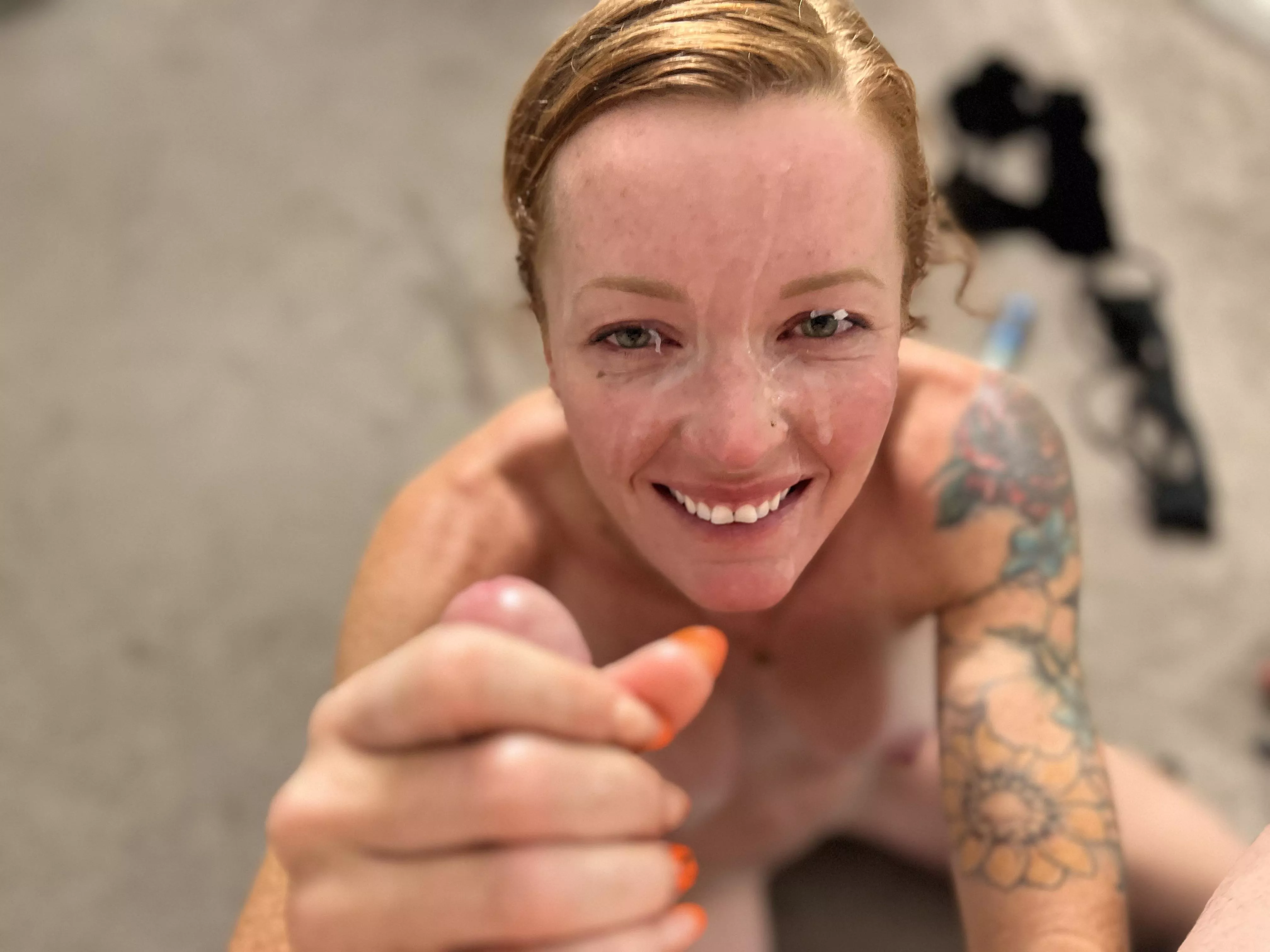 I look so good with cum on my face. 