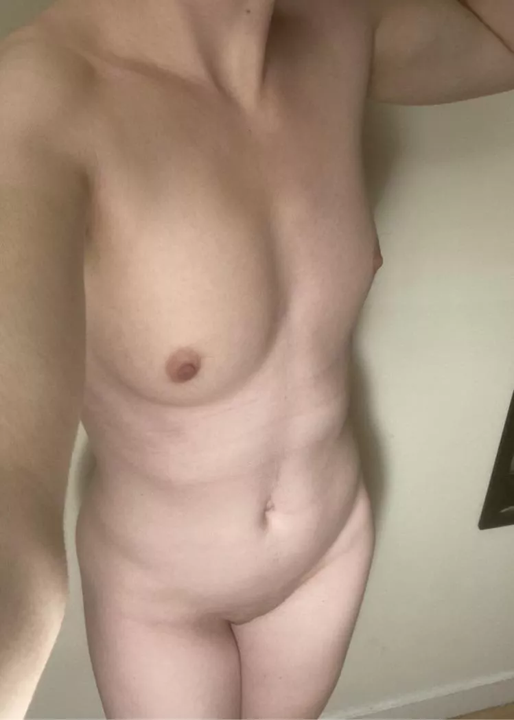 i look tiny. (f)