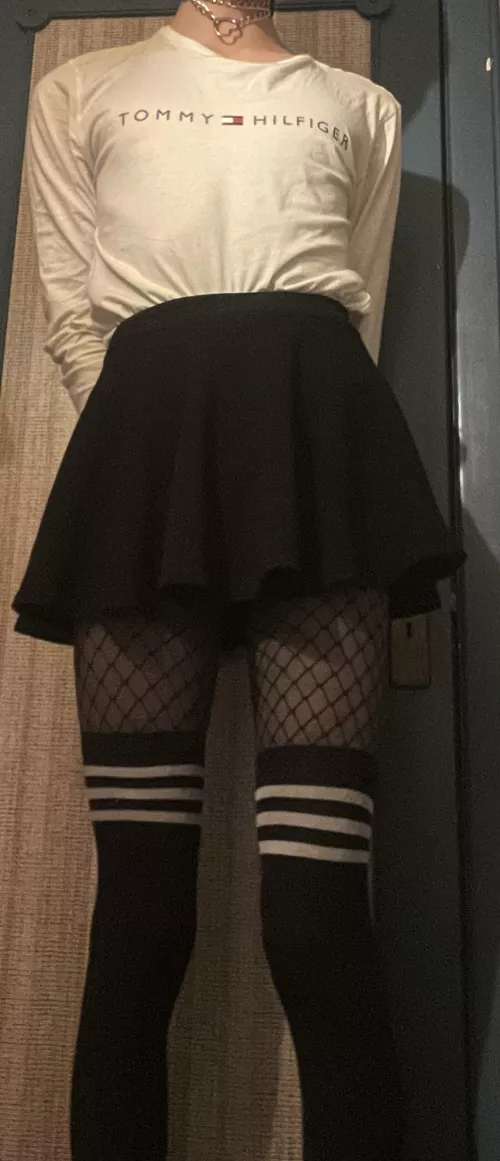 I love a simple outfit☺️