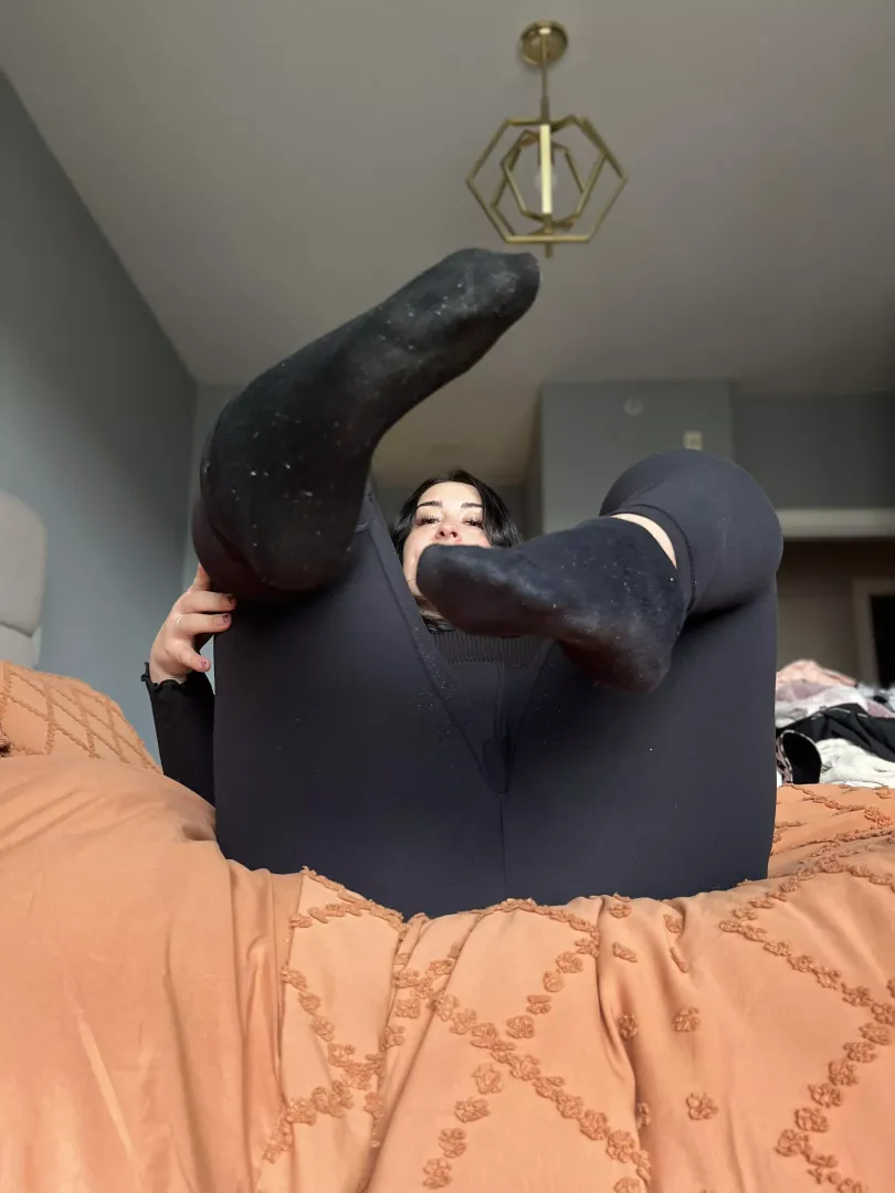 I love being the home to cute socks, panties and other wearable items! 🖤