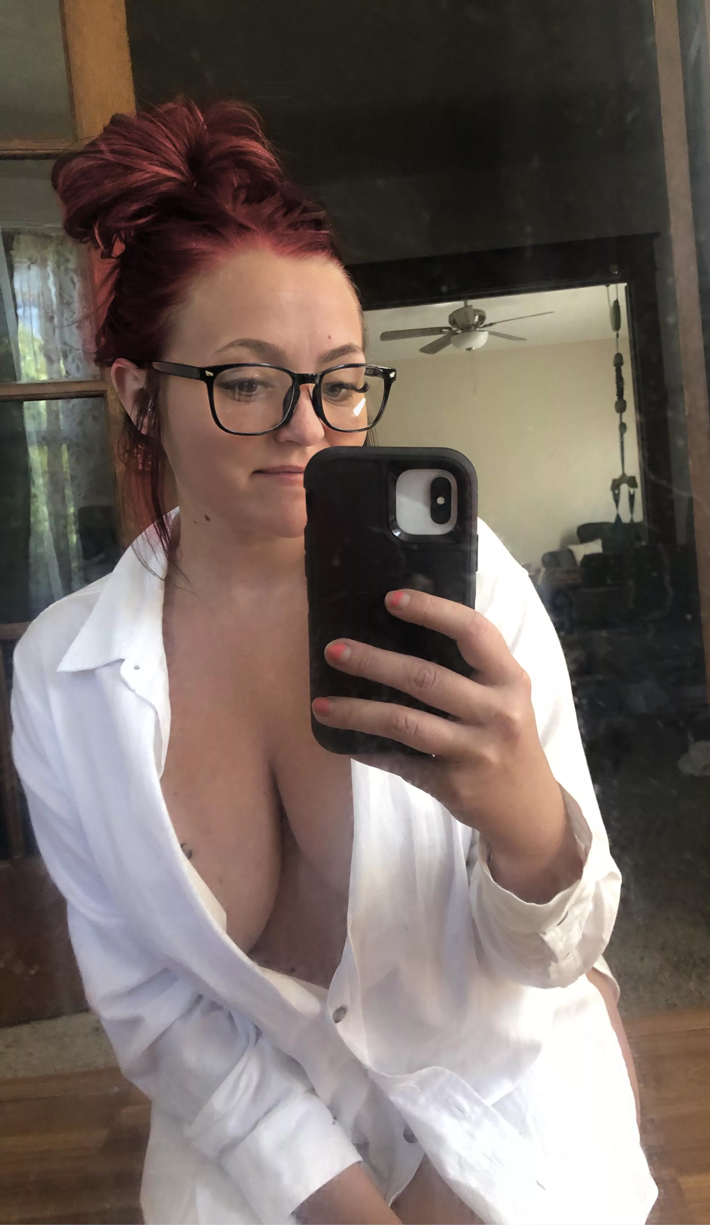 I love big shirts 💕 they’re so comfy