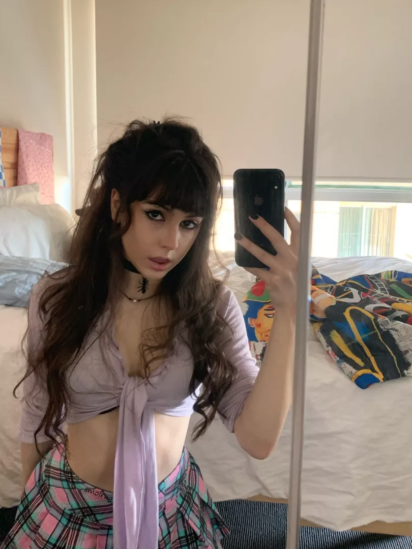 i love catching guys staring at me around campus💖 18f