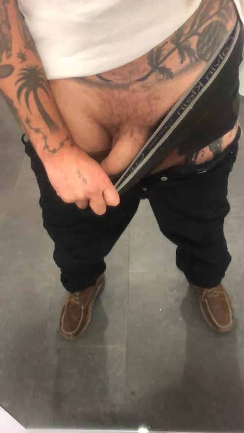 I love flashing in my work bathroom