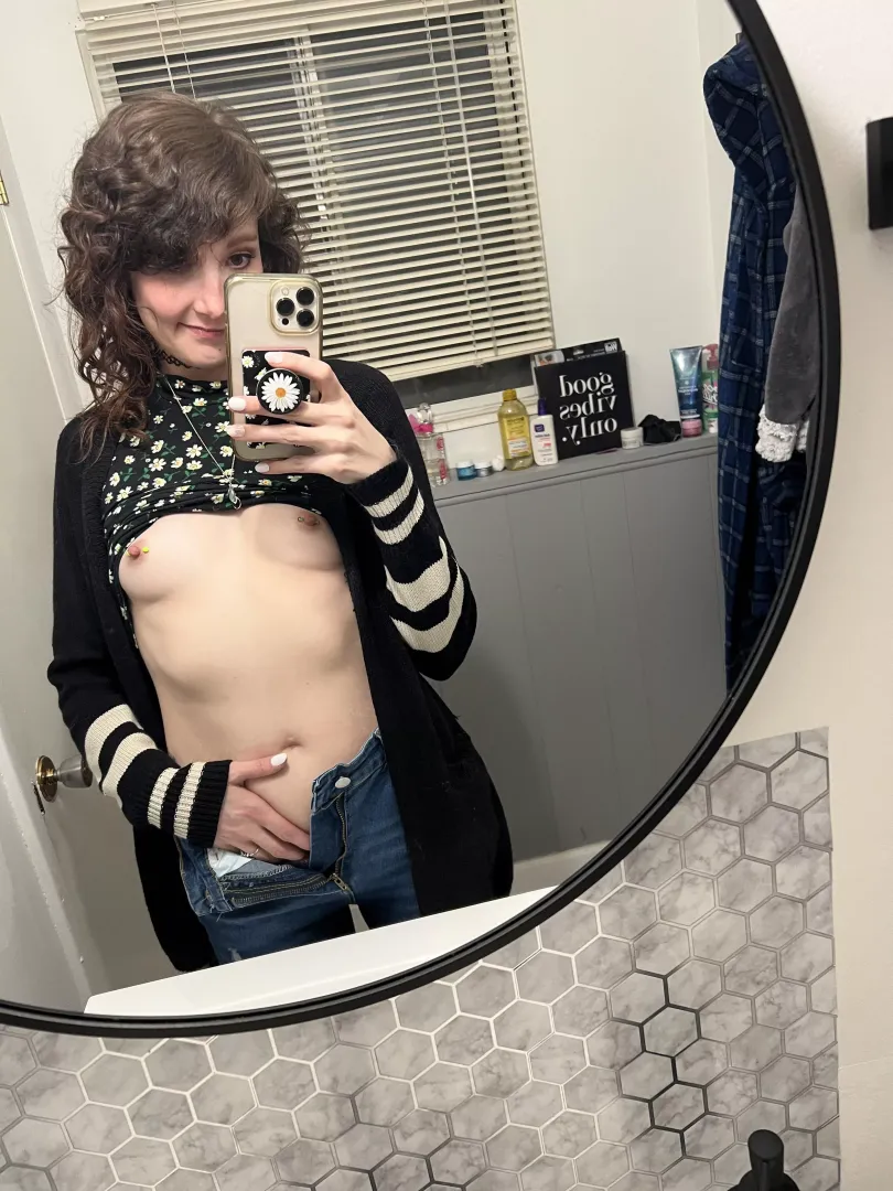 I love flashing my little pierced tits