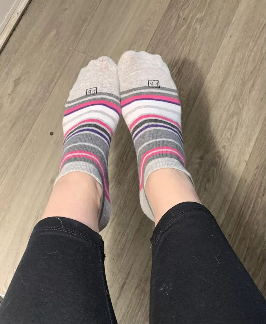I love how you can see my toes through the sock.