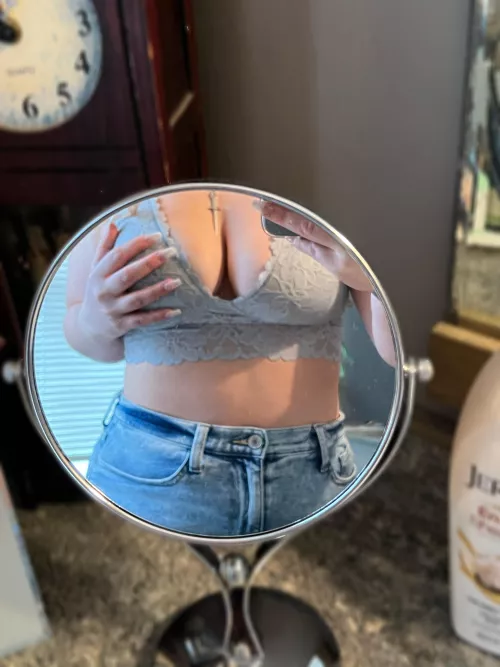 I love lacy everything