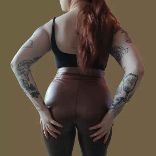 i love leather and how it feels❤️‍🔥😍