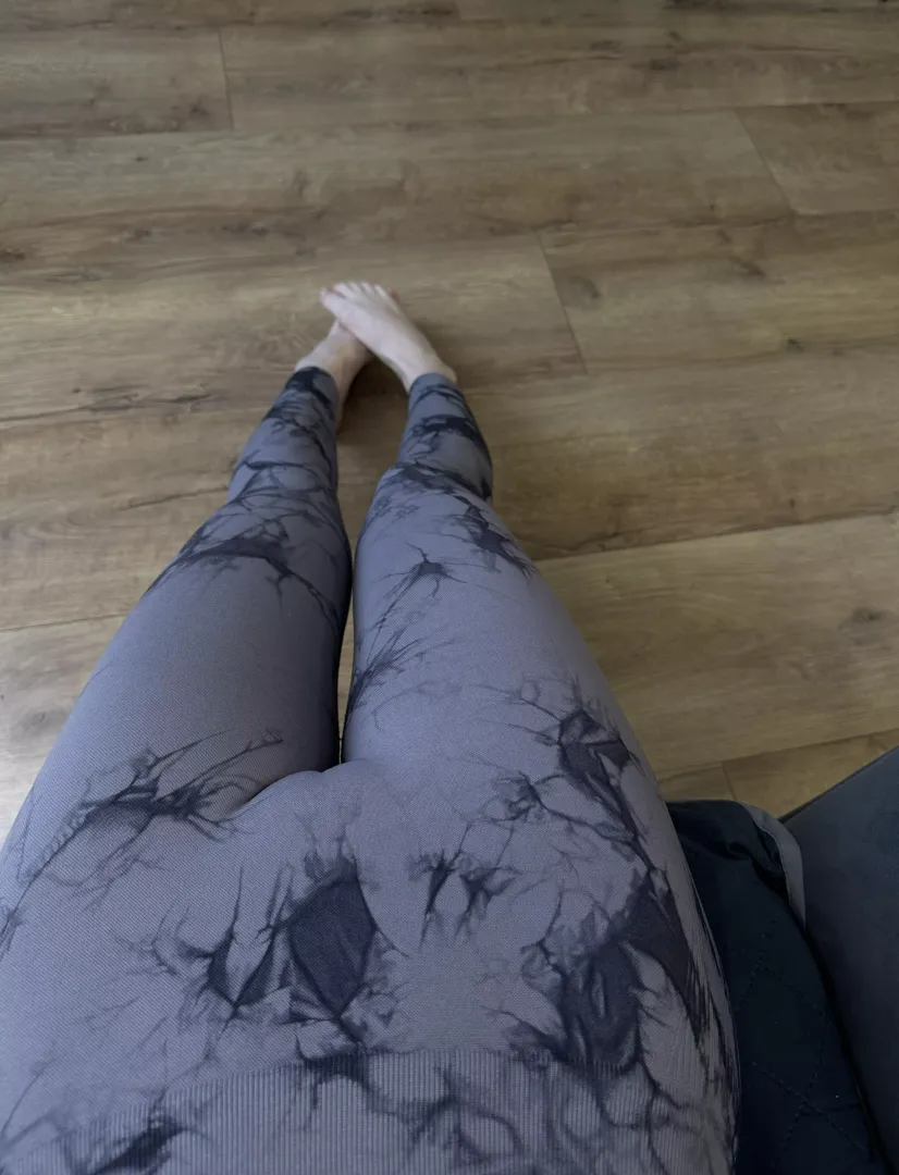 I love leggings because they are great for teasing cameltoe