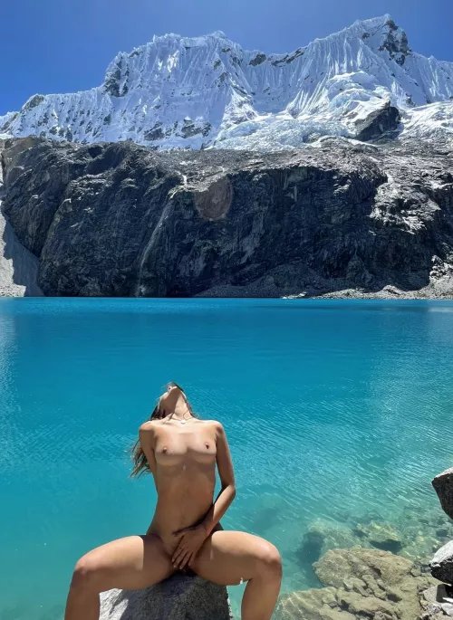 I love masturbating in public 🤭