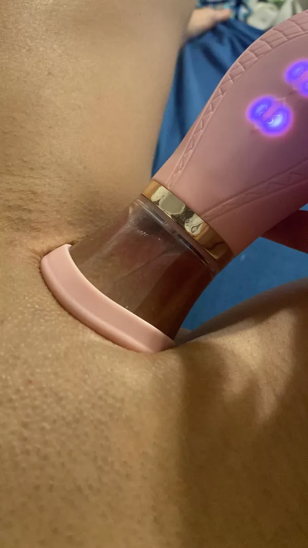 I love my new pussy pump 🤤