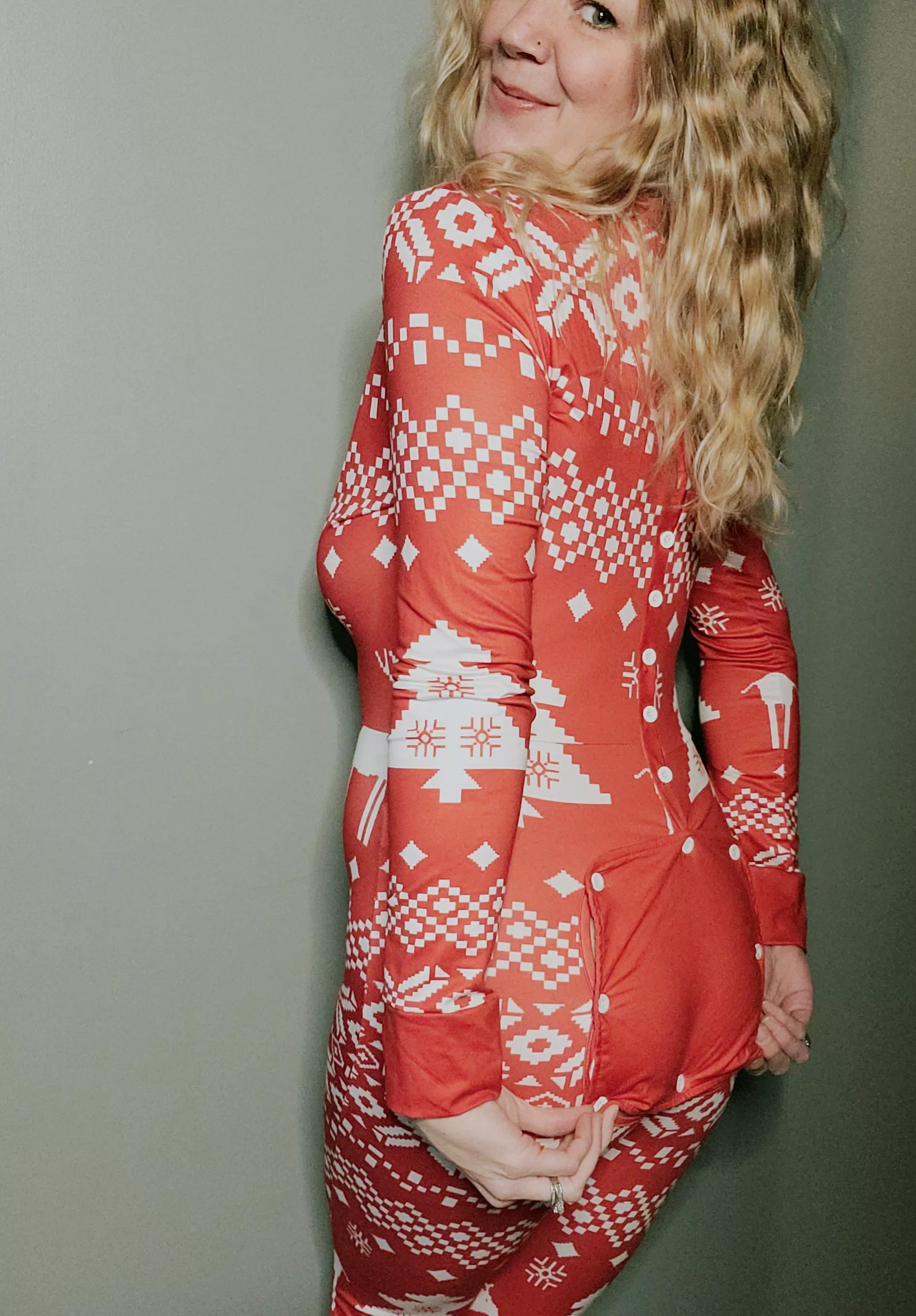 I love pajama parties! [OC]