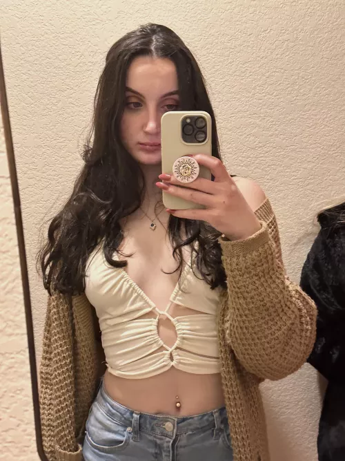 I love showing my belly button off