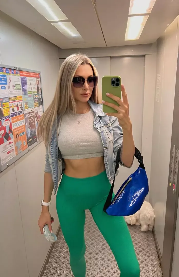 I love showing off in leggings❤️