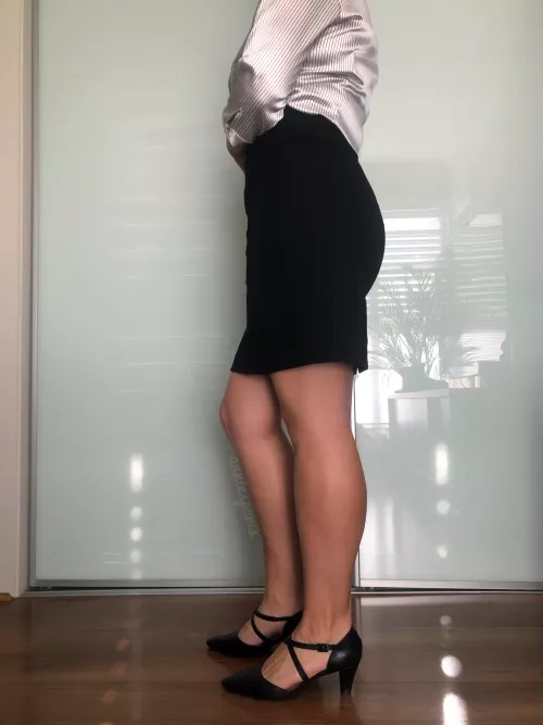 I love the pointy toes of my work heels