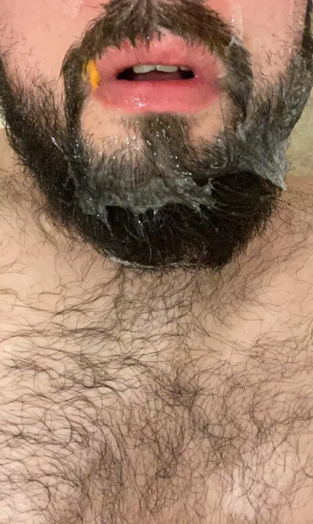 I love to fuck my throat with a dildo until I gag on myself. Would love for a dom to tell me what to do. Kik alislutsaround