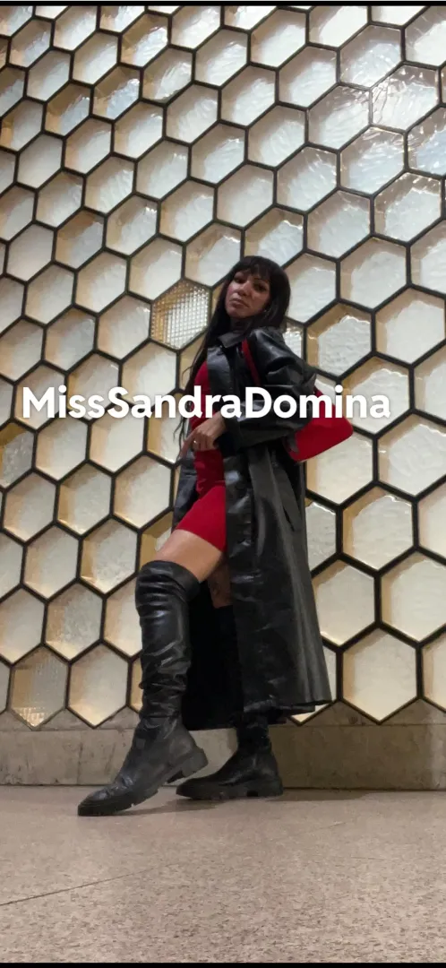 I love when my boots are immaculately shining and these need a quick lick..open wide!
