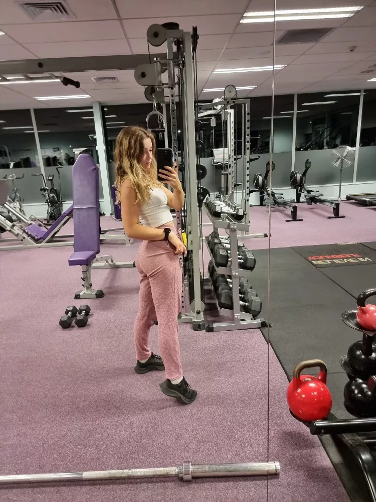 I love when the gym is empty!