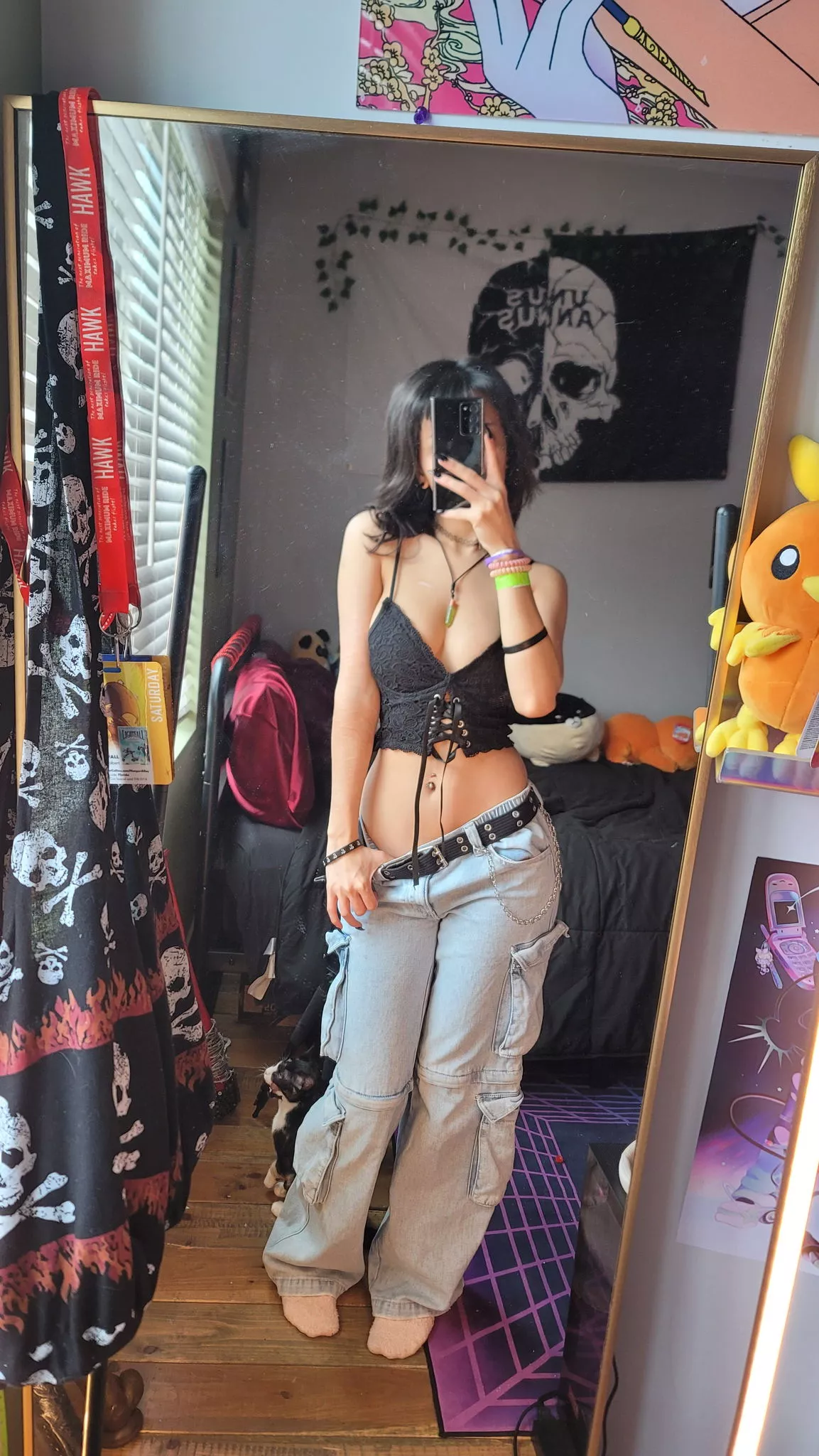 “I love your outfit” ok take it off me then