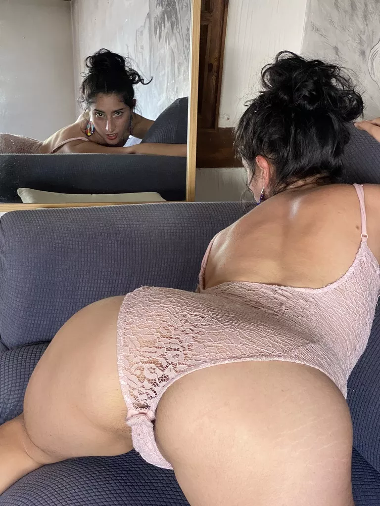 I lowkey wanna fuck in public. 🤫