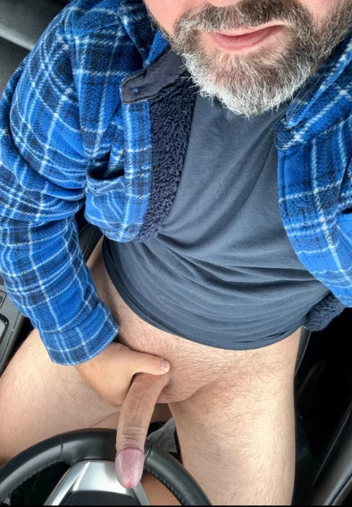 I may not be a licensed driving instructor, but I can sure teach you how to ride. 