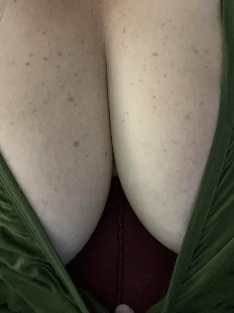 I maybe a little drunk, but I am very horny😘