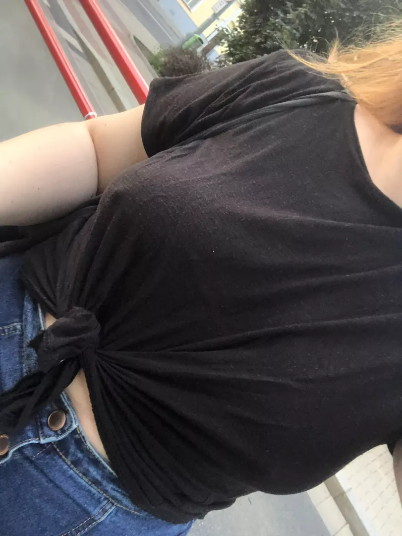 i miss being visibly braless outside now that its winter