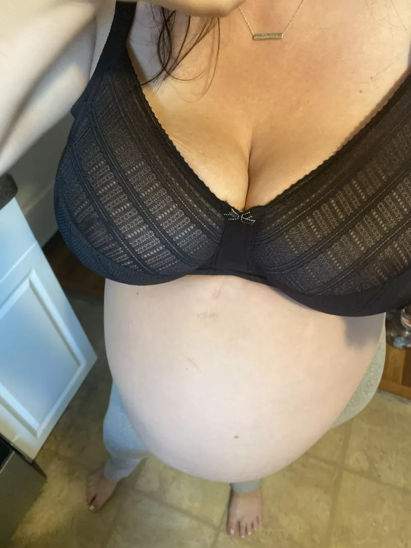 I miss my preggo body