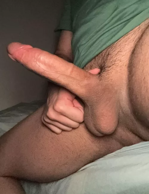 I need a bro I can send nudes to. Wanna be that bro?