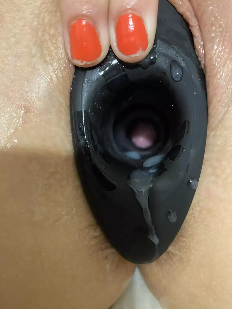 I need more cum in my gaped hole🤤🤤