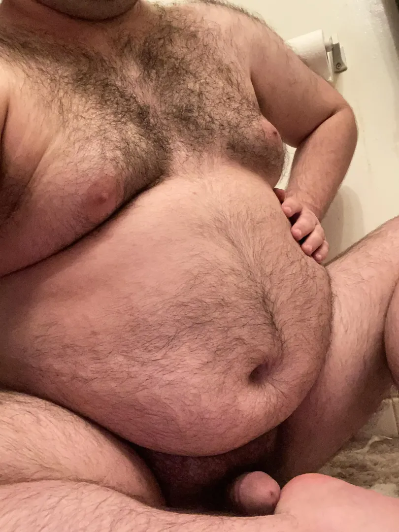 I need someone to rest this growing belly on. Any tributes? 😉
