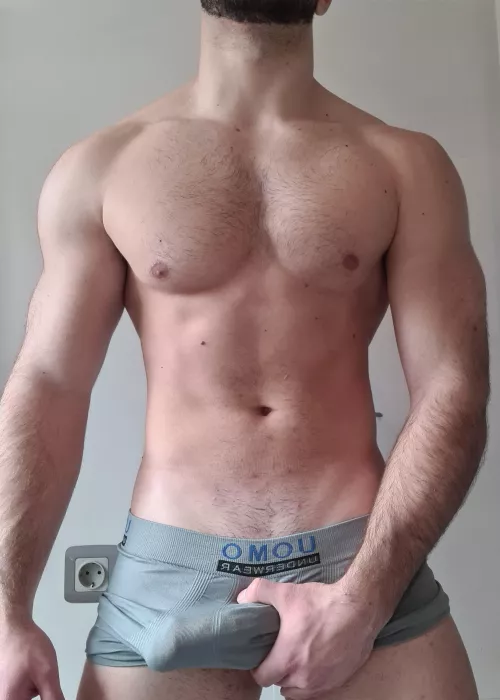 I need someone to suck this...
