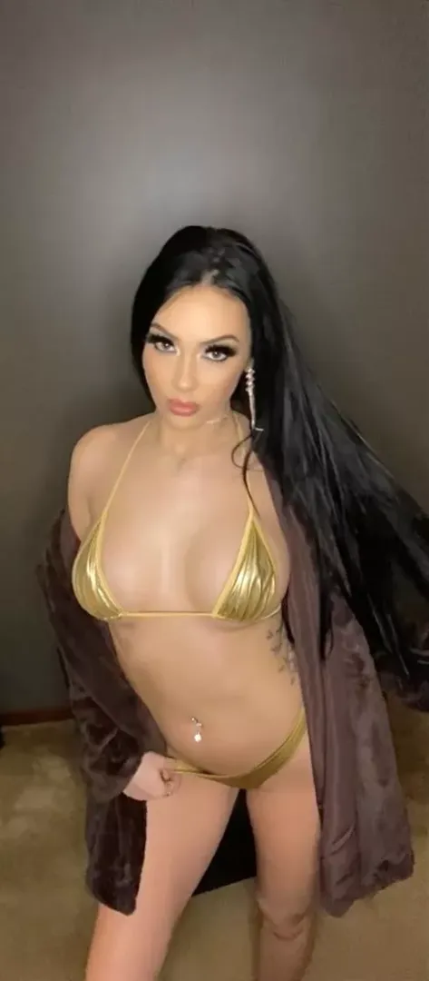 I present you my sexy body..