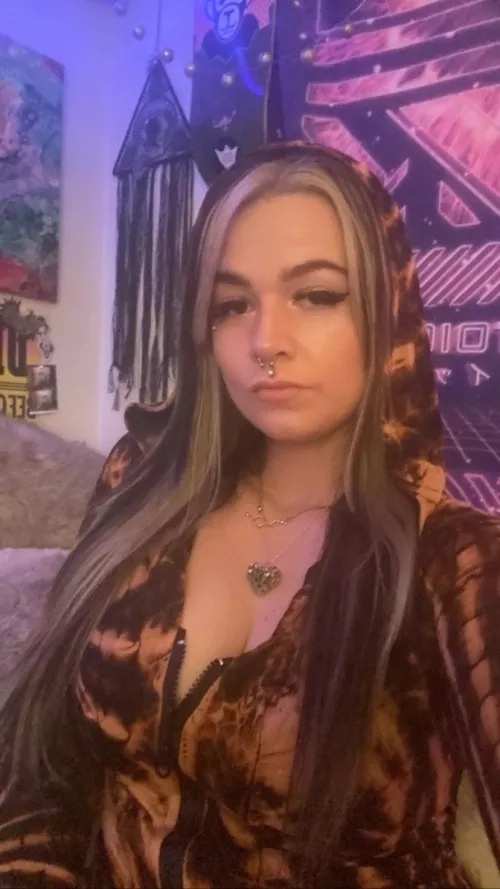 I promise I don’t bite.. 🥳
