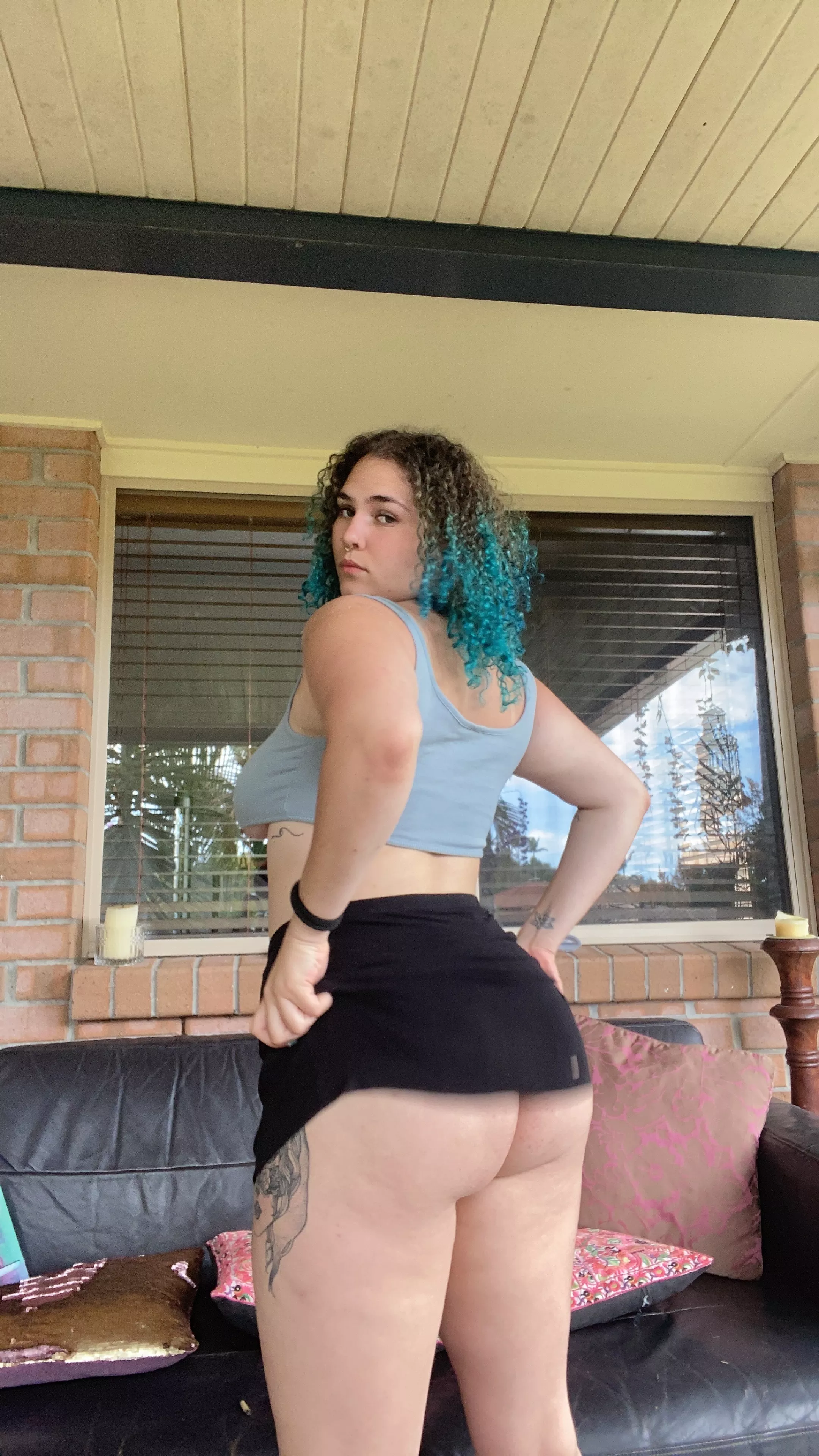 I put my hips at your disposal