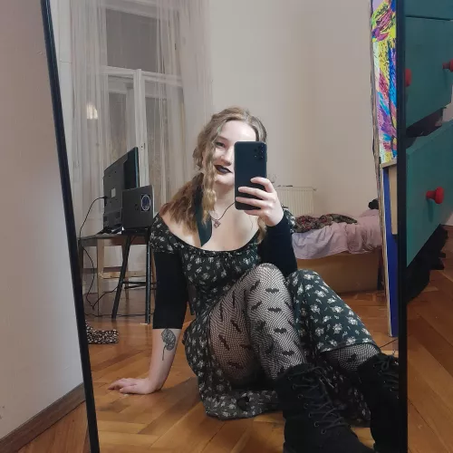 I rarily wear panties, they always get in the way