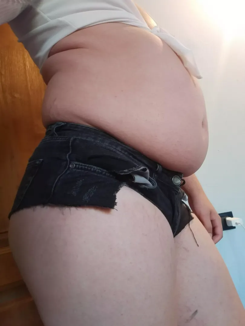 I ripped my shorts... how did they get so tight?