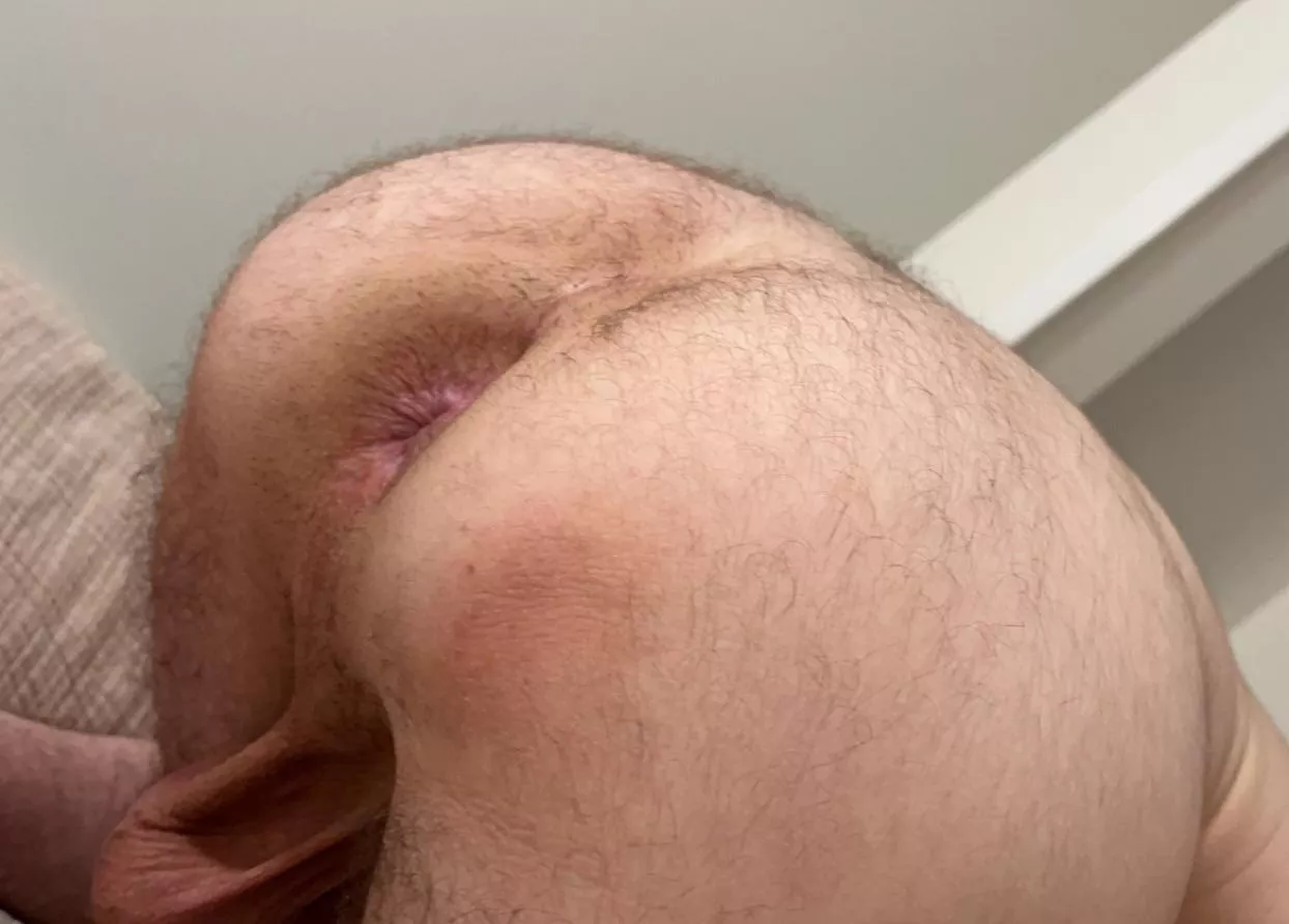 i shaved my hole so it’s easier to eat🥴