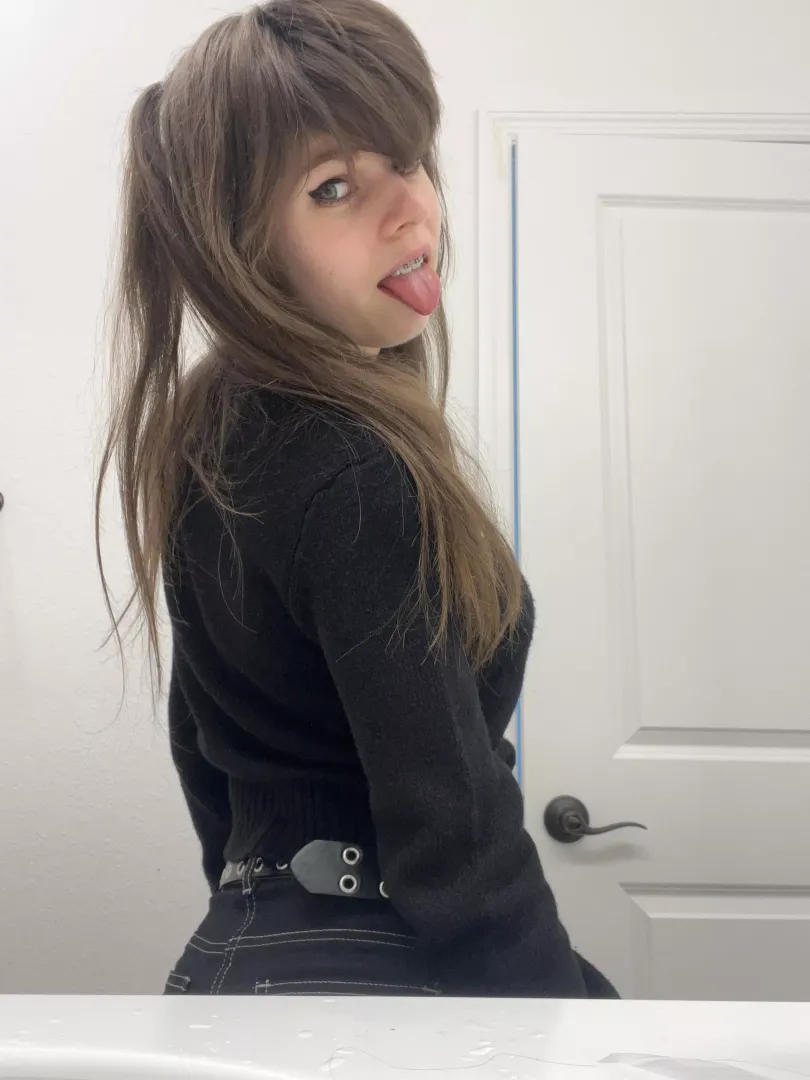 I sure hope cropped sweaters count