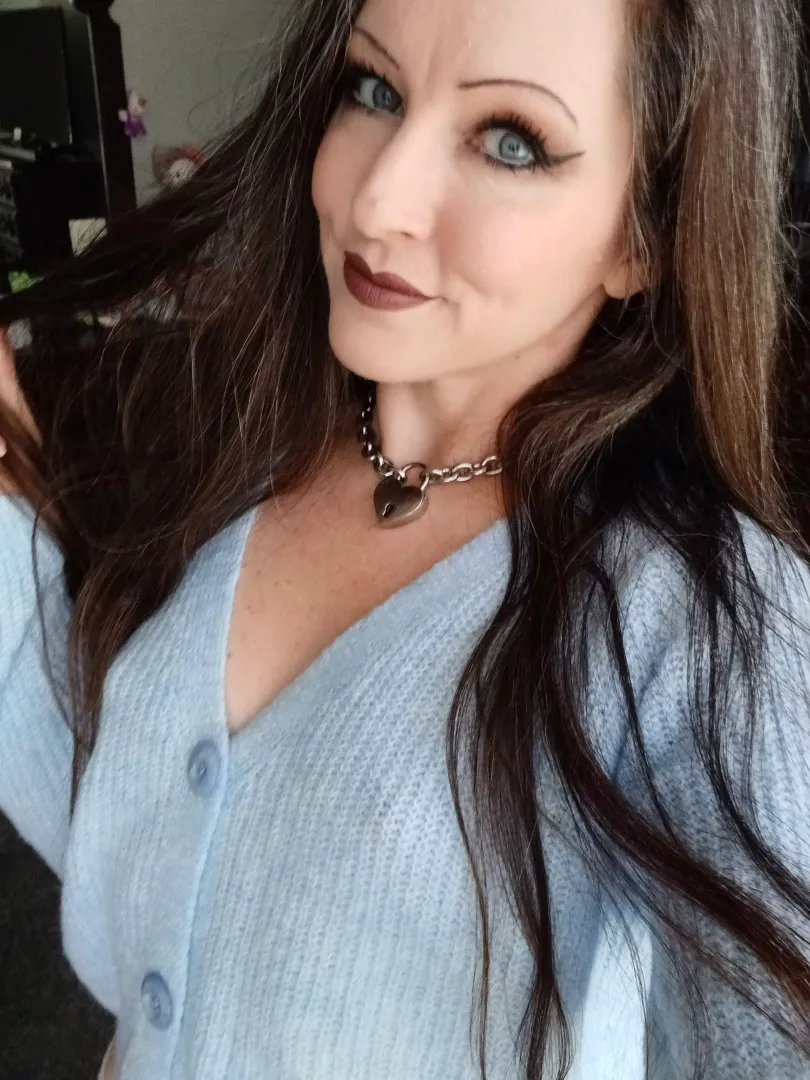 I think blue makes my eyes pop, don't you