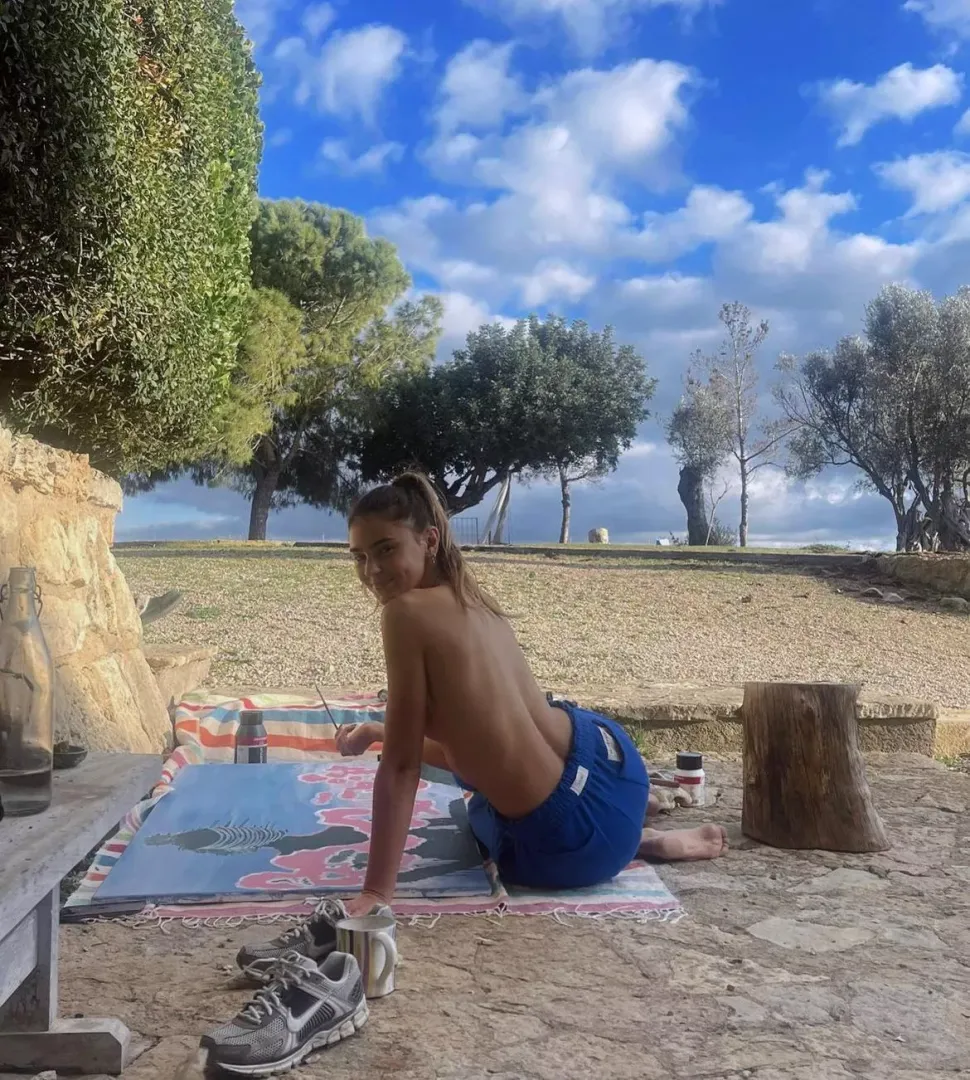 I think German model Stefanie Giesinger is so underrated! Anyone wants to help me reward her? Can tribute!