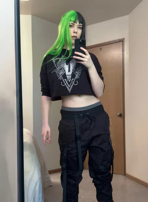 I think green is a pretty good color on me